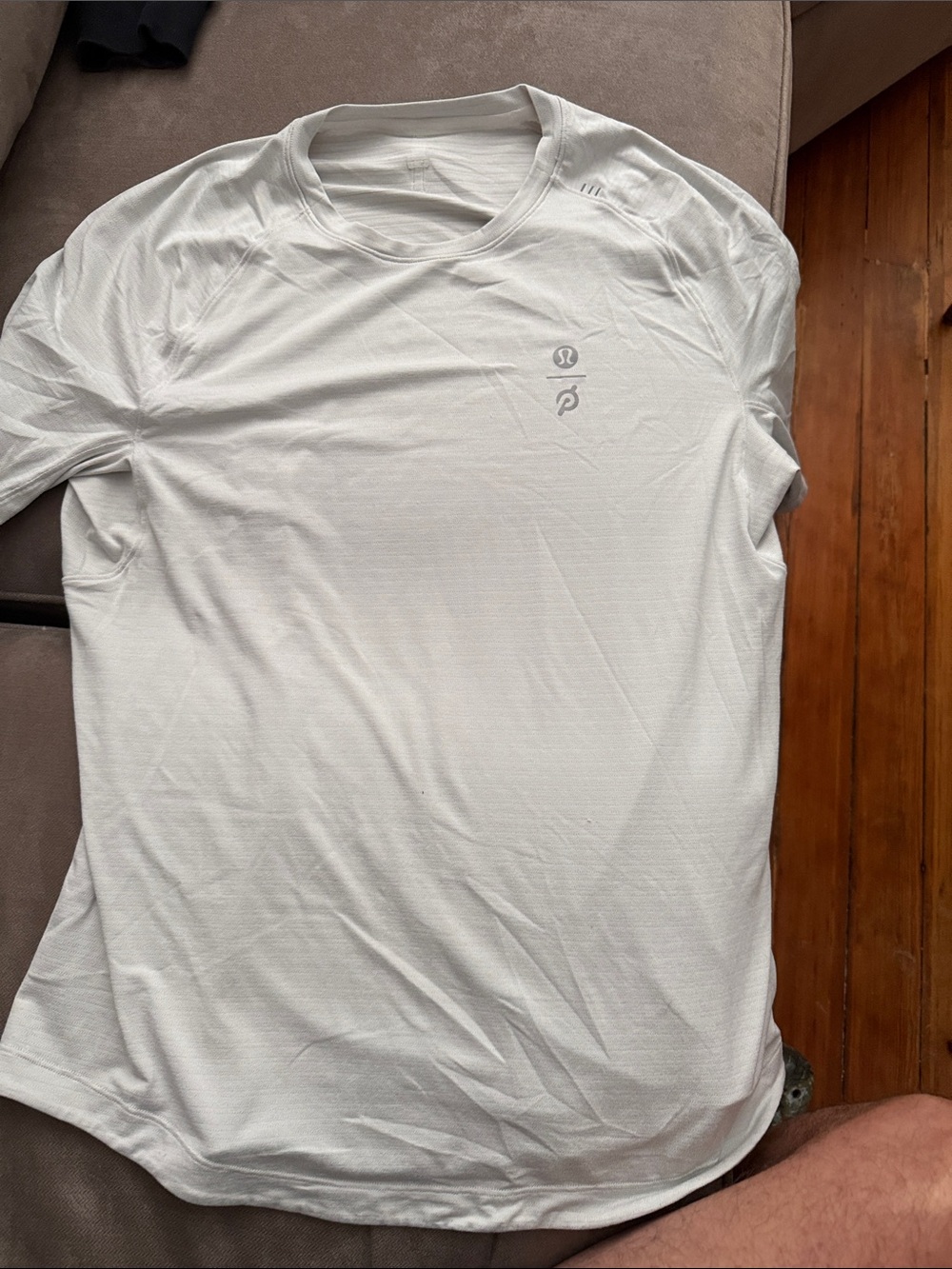 License to Train Lululemon athletica Men's White Short Sleeve Performance Tee